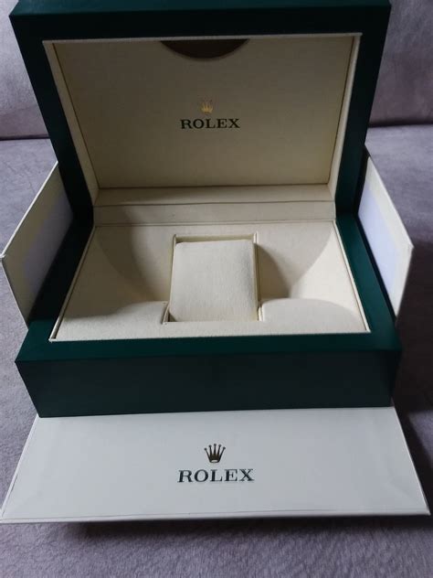 authentic rolex box.